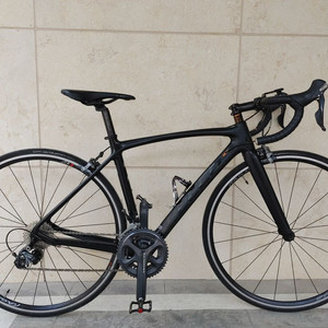 상태 좋은 16년 첼로 케인2 풀 울테그라 카본 로드자전거 470사이즈 팔아요. 이미지