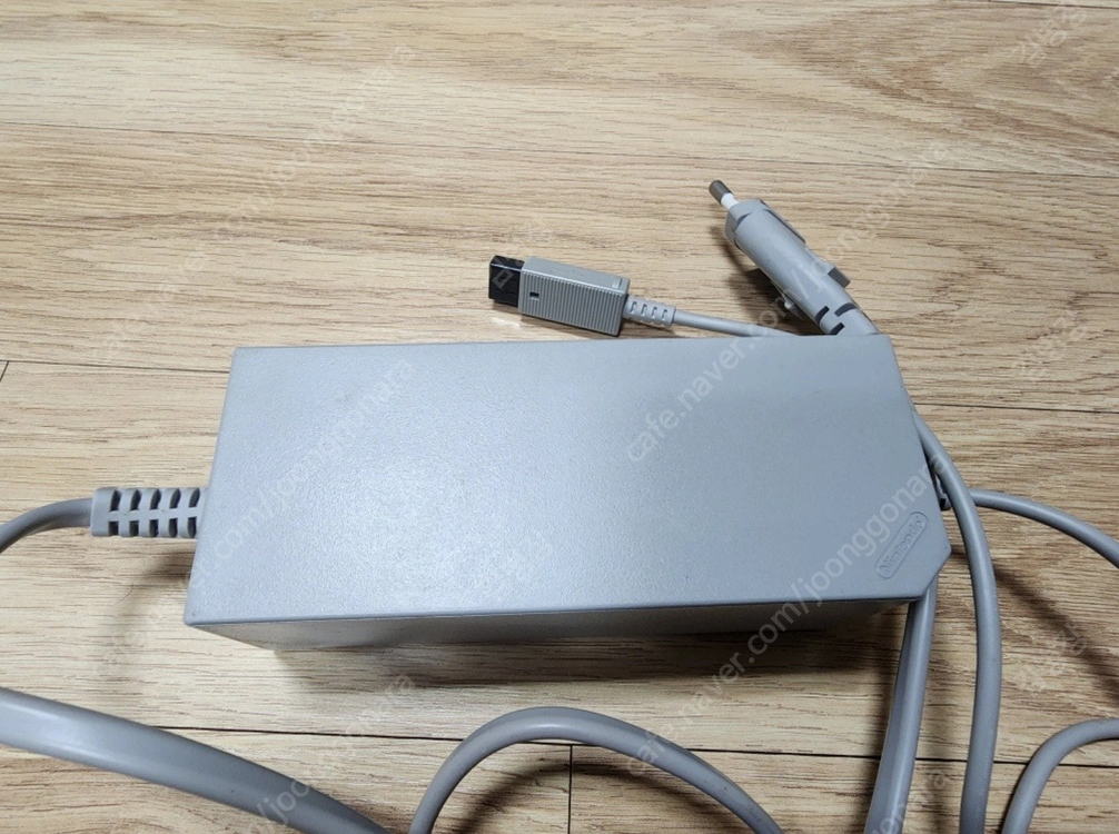 닌텐도 위 wii 전원/센서바/받침/위모콘/영상케이블 등 부품 판매합니다. 이미지