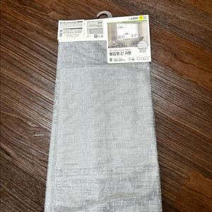 봉집형 긴 커튼 새제품 이미지