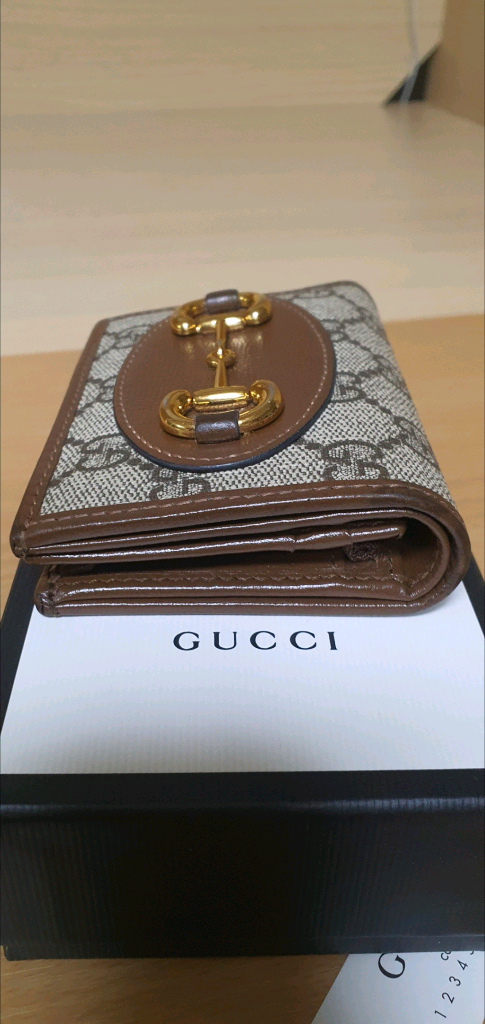 구찌 홀스빗 반지갑 정품A급(감정O)프라다루이비통디올고야드샤넬셀린느보테가생로랑버버리발렌시아가가방 이미지