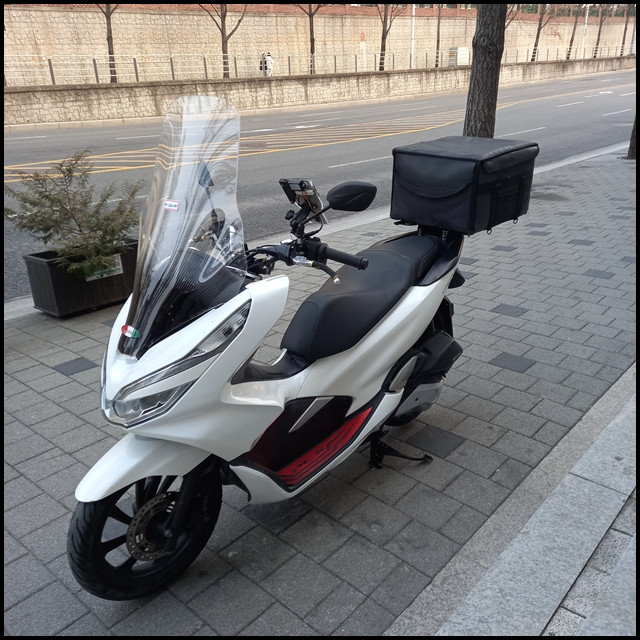 혼다 PCX125 배달세팅 완료 / 3.4만km / 상태좋음 이미지