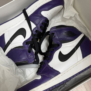 조던 1 레트로 하이 OG 코트퍼플 230 이미지