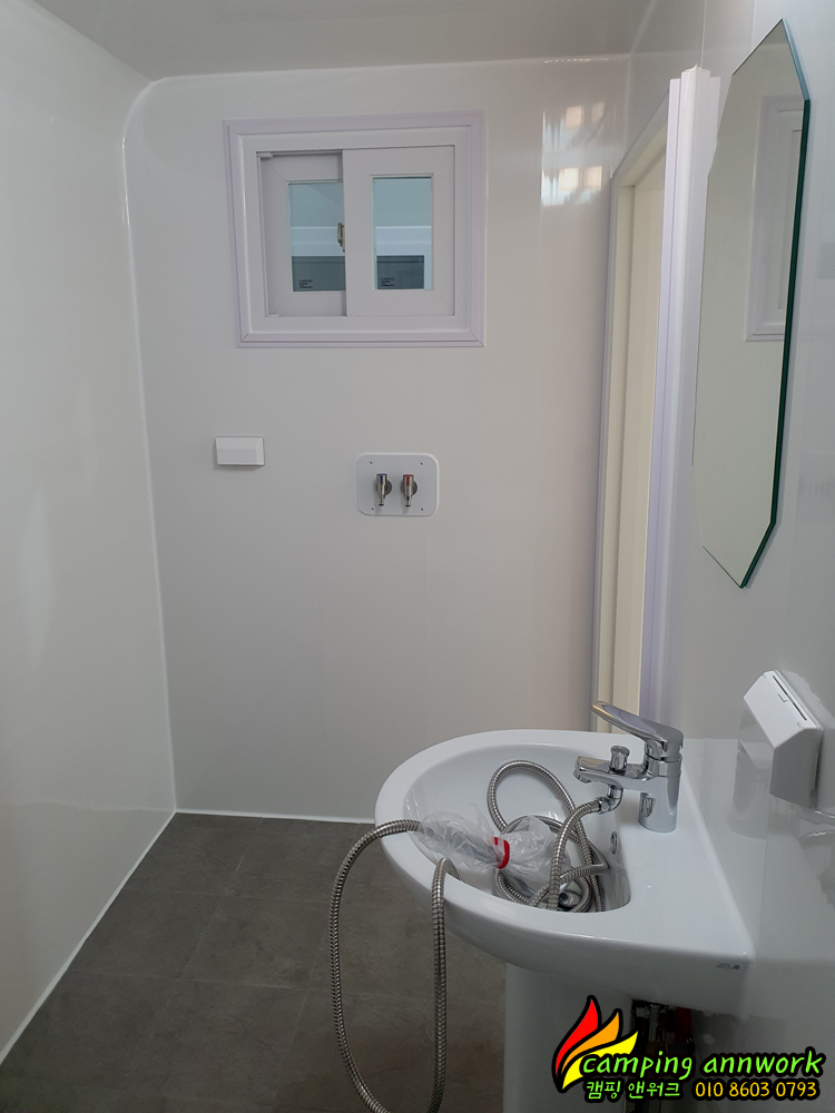 정박형카라반.체류형쉼터.농막.이동식주택.캠핑카 이미지