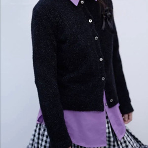 생긴스튜디오 TINSEL KNIT BUTTON CARDIGAN 블랙 이미지