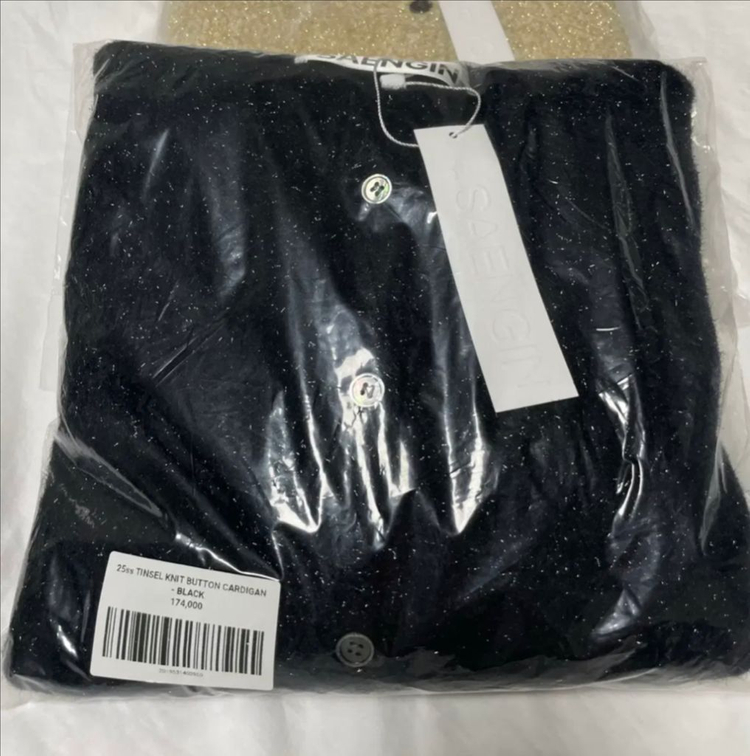 생긴스튜디오 TINSEL KNIT BUTTON CARDIGAN 블랙 이미지