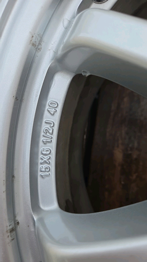 프리우스 4세대 순정 15인치 휠+휠커버 등 팝니다 이미지