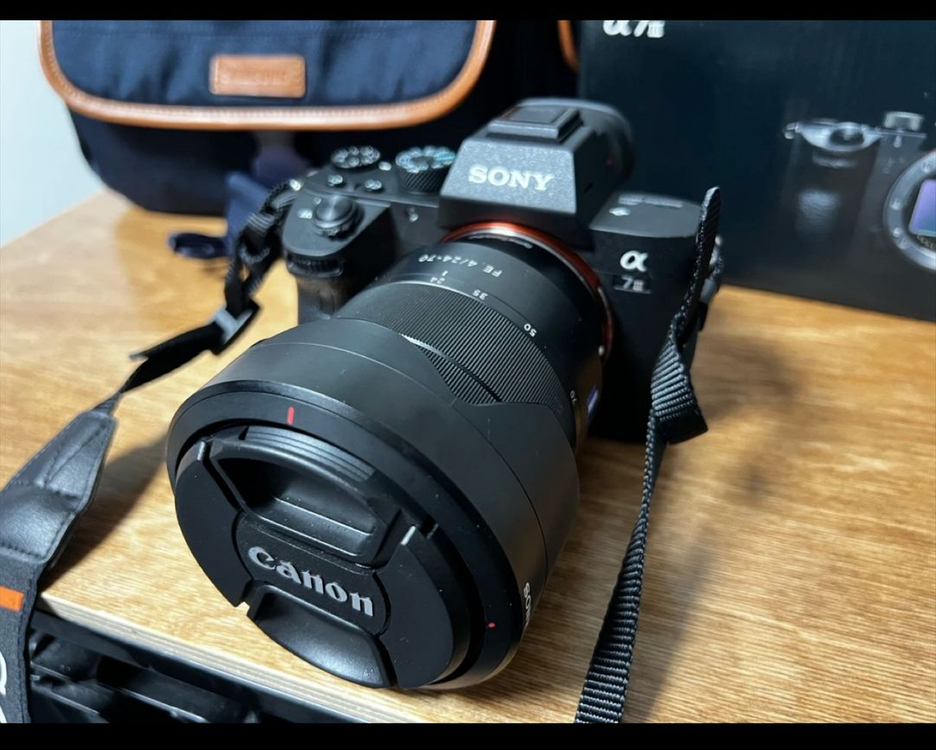소니 A7M3 풀박스 FE 24-70mm 렌즈 컷수 1317 이미지