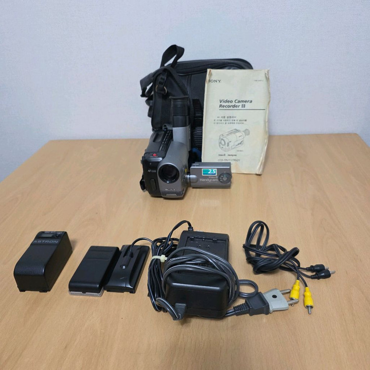 소니 핸디캠 8mm 비디오카메라 CCD-TRV11 NTSC 세트 이미지