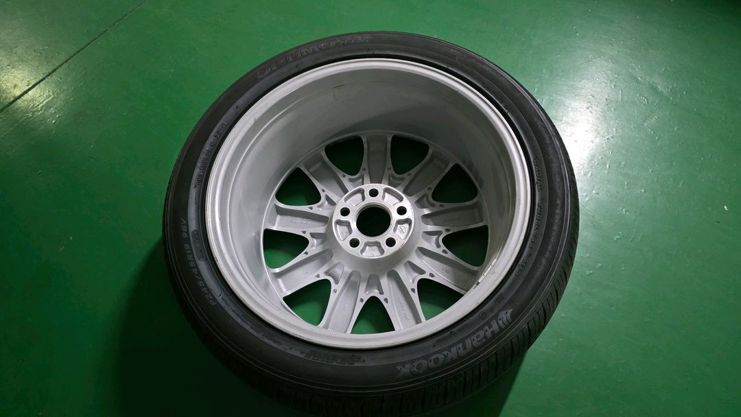 에쿠스 신형 휠+ 타이어 19인치 245 45 19 11년식 신품 이미지