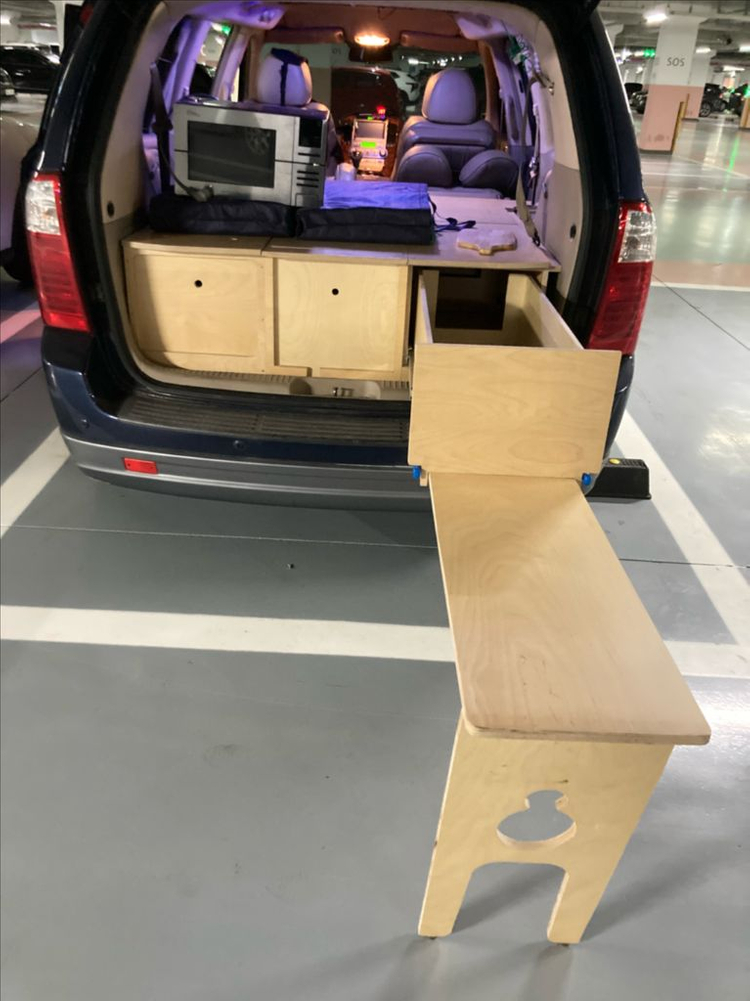 중고차 (세미 캠핑카) 이미지