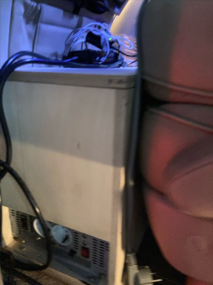 중고차 (세미 캠핑카) 이미지