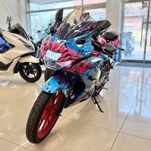 23년식 GSX R125 20,XXX km 판매합니다:) 이미지