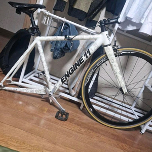 최상급매물 헌터브로스 v2판매 이미지