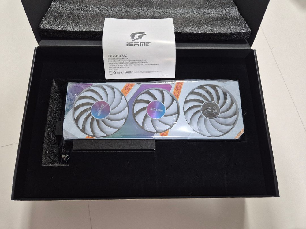 COLORFUL iGame 지포스 RTX 3070Ti Ultra OC (3070 Ti) 이미지