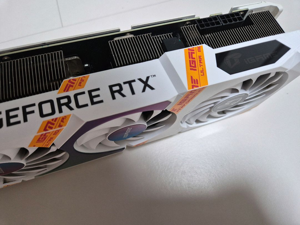 COLORFUL iGame 지포스 RTX 3070Ti Ultra OC (3070 Ti) 이미지
