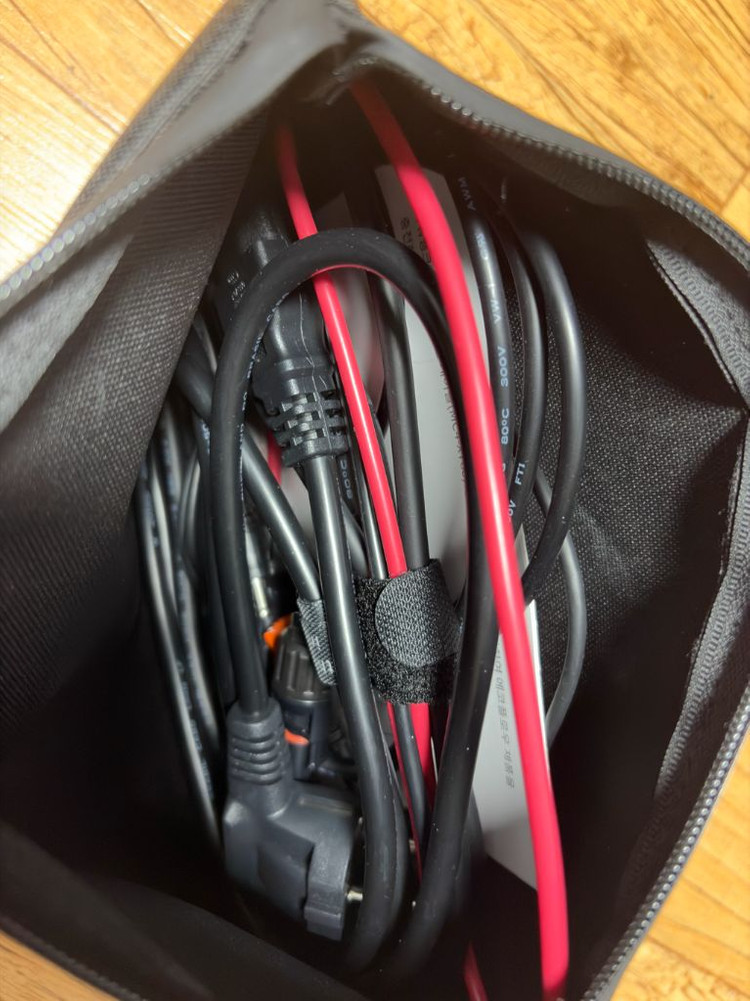 에코플로우 파워뱅크 델타2맥스 2048Wh + 태양광 220W 양면 패널 이미지