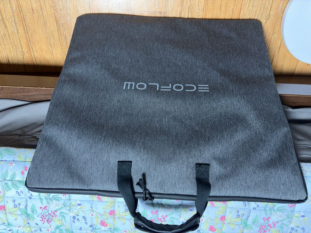 에코플로우 파워뱅크 델타2맥스 2048Wh + 태양광 220W 양면 패널 이미지