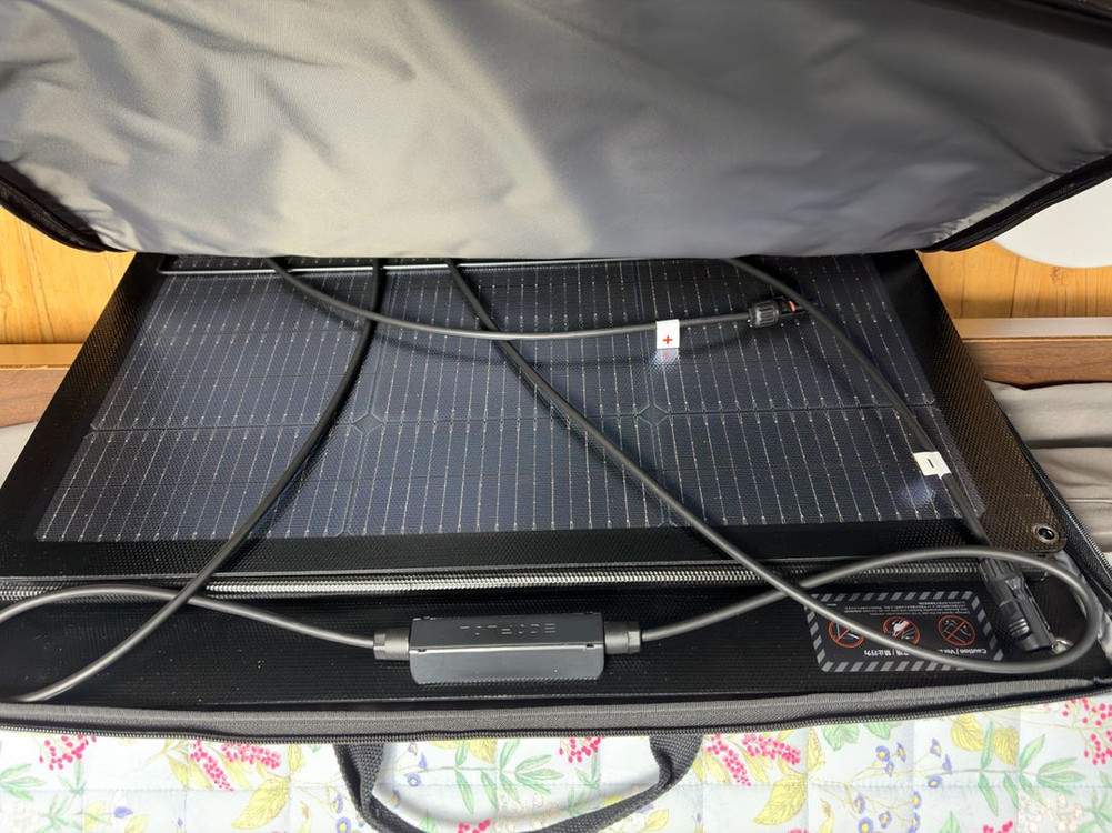 에코플로우 파워뱅크 델타2맥스 2048Wh + 태양광 220W 양면 패널 이미지