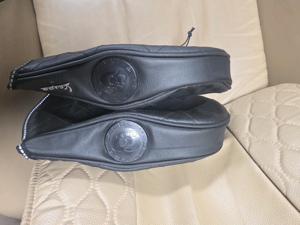 베스파946 핸들커버 이미지