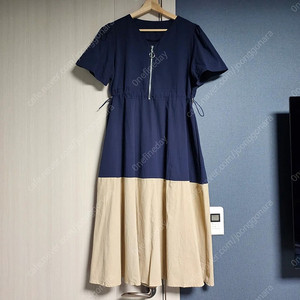 [새상품] 네이비 집업 바스락 롱원피스 이미지