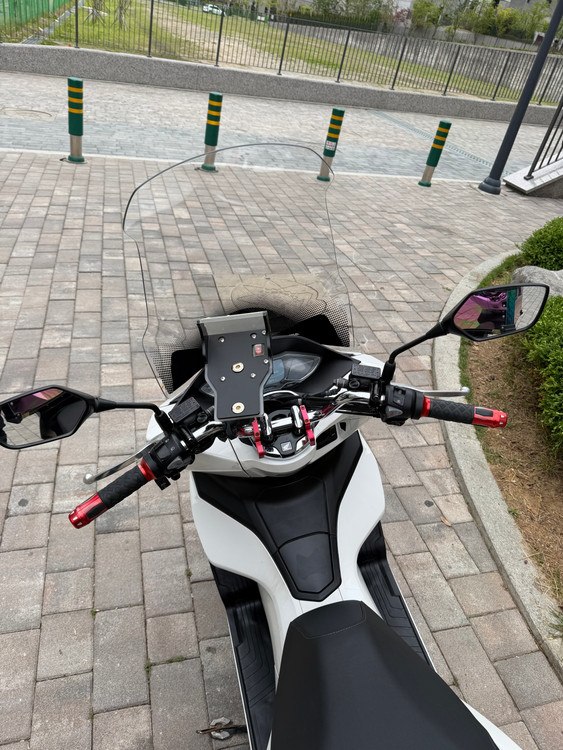 PCX 24년식 3만3천 / 320만원 이미지