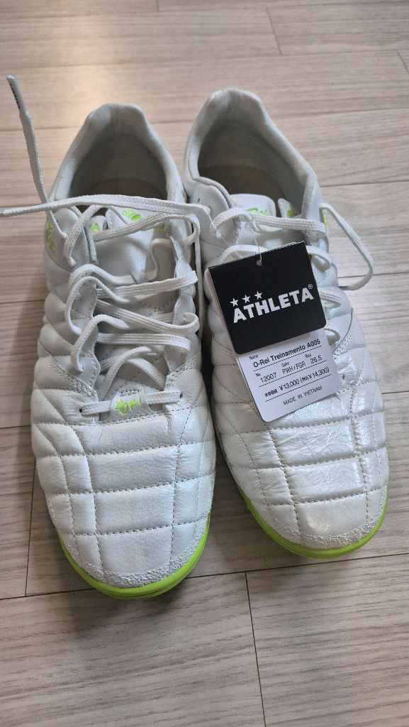 아슬레타 풋살화 이미지