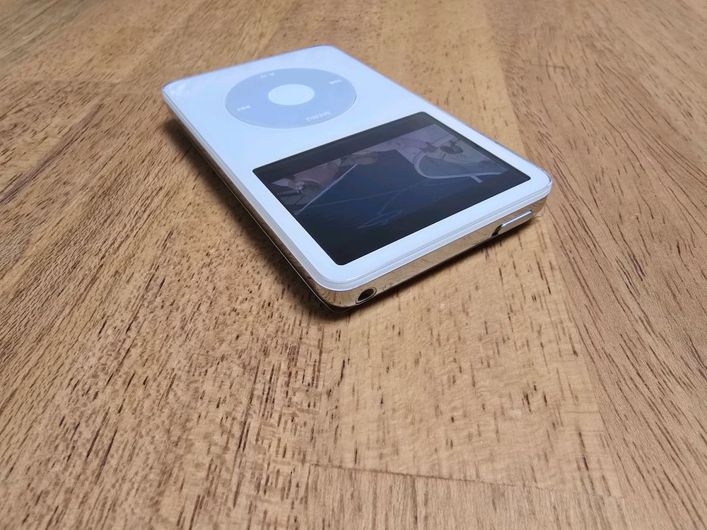 아이팟(ipod) 클래식 5세대(우유팟) SSD 128GB, 3000mAh 개조버젼 이미지