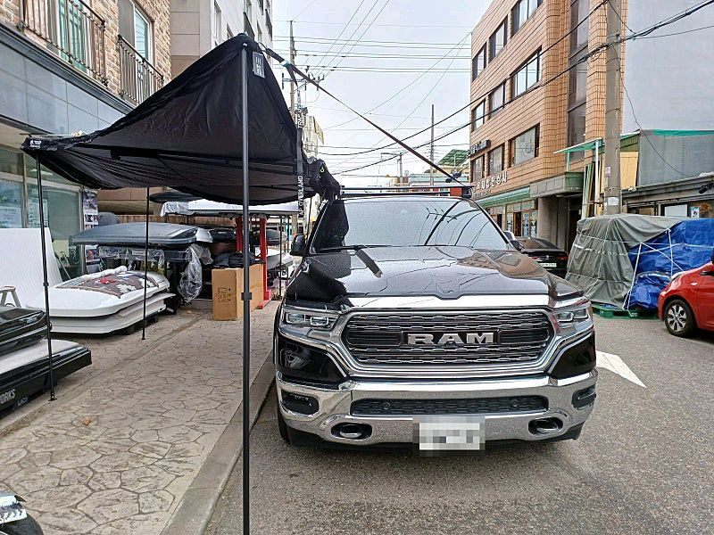 트랩오버랜드,메세타,스토리지웍스 어닝 및 180도.270도 룸텐트등 판매합니다 이미지