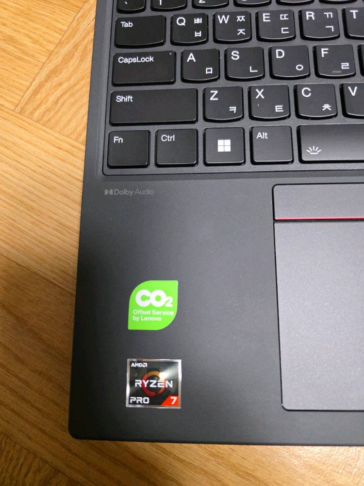 S급 새제품 레노버 씽크패드 노트북 라이젠 PRO 7840u 32램 SSD 1테라 이미지