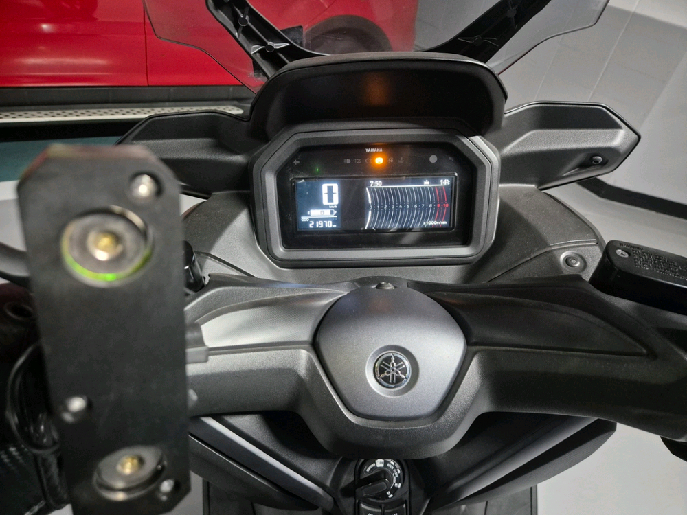 25년식 야마하 x-max 팝니다 이미지