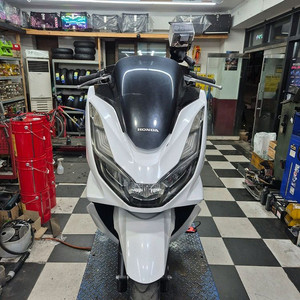 혼다 pcx 22년식 abs 중고판매합니다 이미지