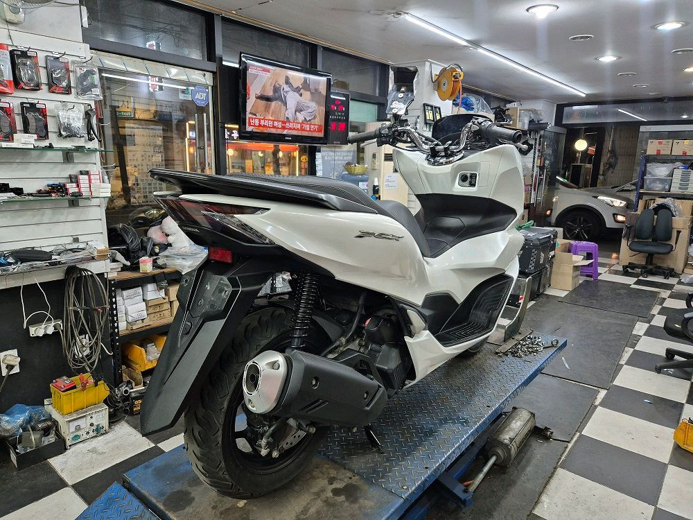 혼다 pcx 22년식 abs 중고판매합니다 이미지