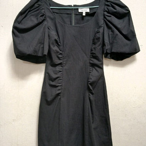 앤아더스토리즈 여성 블랙 퍼프 미니 원피스 사이즈 34 160 80A 이미지