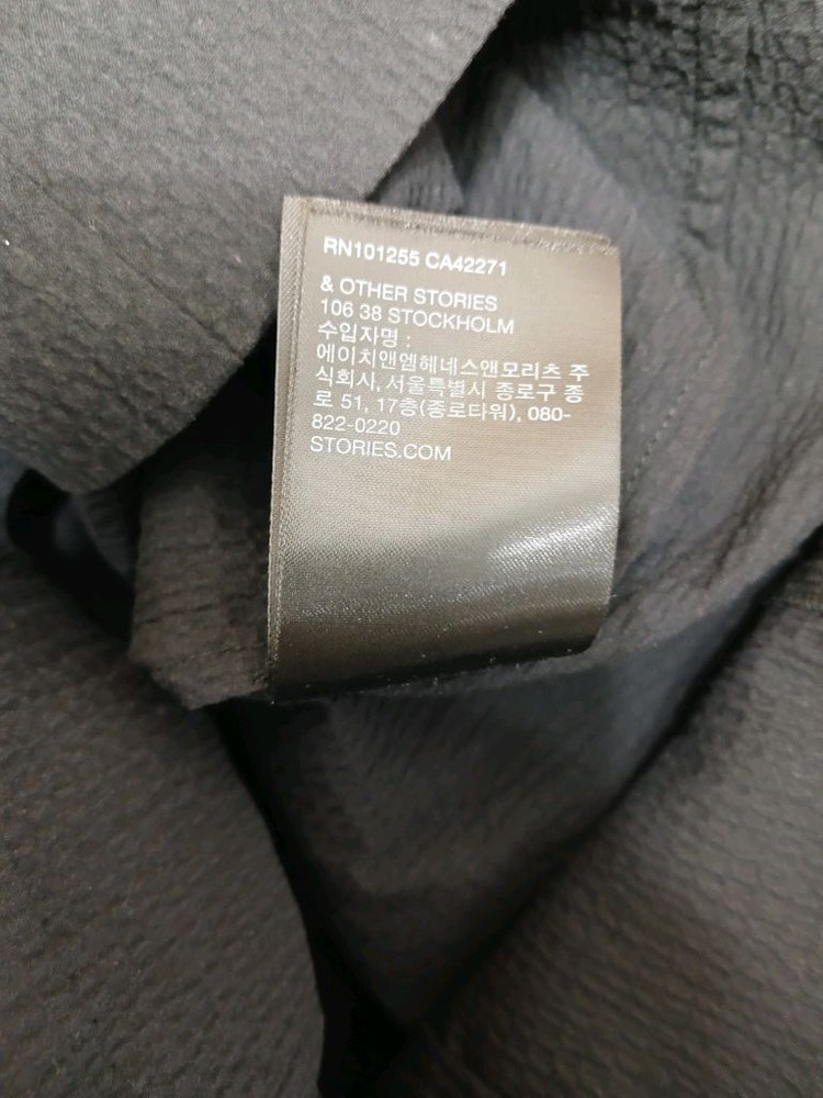 앤아더스토리즈 여성 블랙 퍼프 미니 원피스 사이즈 34 160 80A 이미지