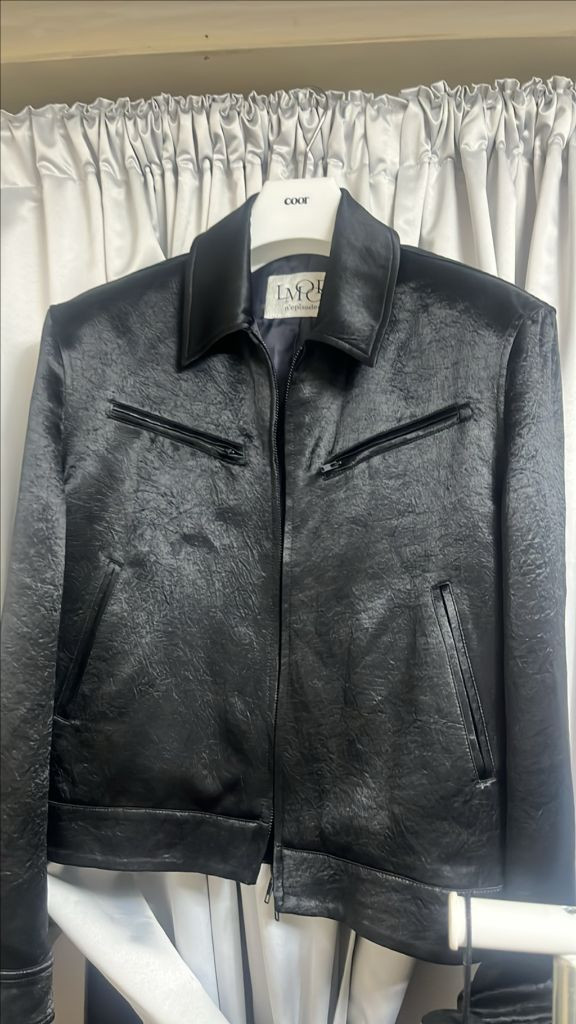 엘무드 리겔 새틴 자켓 이미지