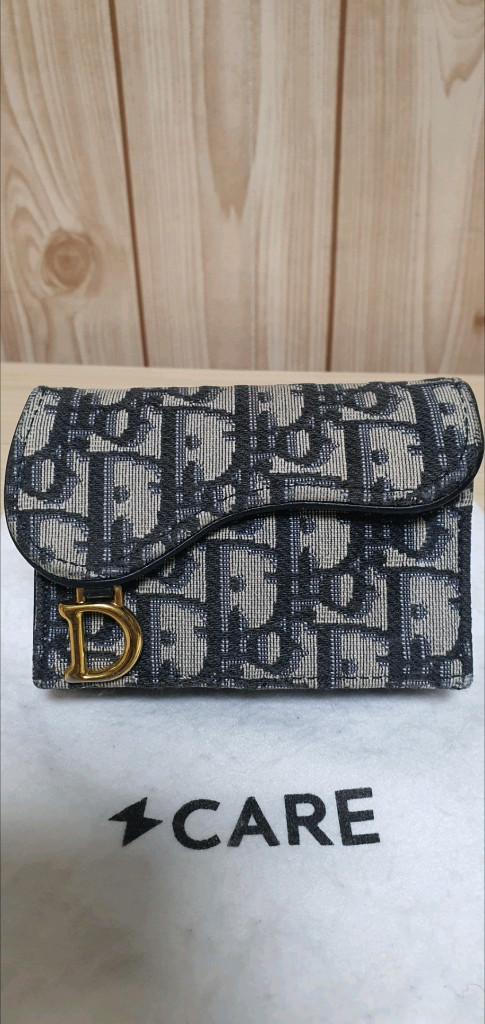 디올 오블리크 새들 지갑/카드지갑 정품A급(감정O)구찌프라다루이비통고야드샤넬셀린느보테가생로랑버버리발렌시아가가방 이미지