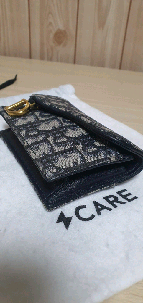 디올 오블리크 새들 지갑/카드지갑 정품A급(감정O)구찌프라다루이비통고야드샤넬셀린느보테가생로랑버버리발렌시아가가방 이미지