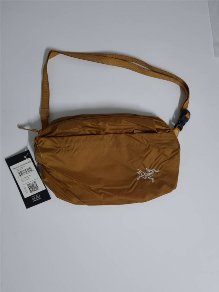 아크테릭스 헬리아드6 갈색 이미지