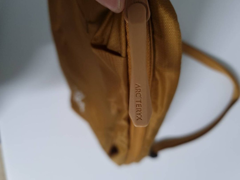 아크테릭스 헬리아드6 갈색 이미지