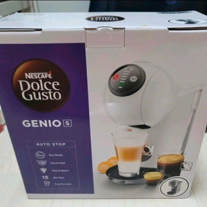 미개봉 새상품 돌체구스토 커피머신 지니오S 베이직 화이트 이미지