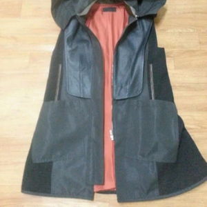 마인MINE 가죽덧뎀 후드 베스트 이미지