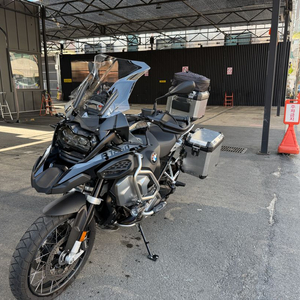 BMW R1250gs ADV 트리플블랙 이미지
