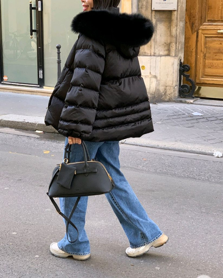 새상품) 어라운드율 안젤리나 구스 패딩 블랙 컬러 A라인 폭스퍼 이미지