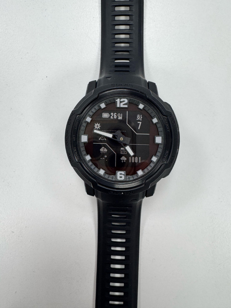 가민 인스팅트 크로스오버 택티컬 솔라 이미지