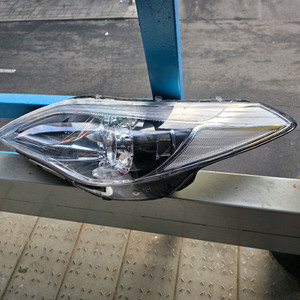 HG그랜저 운전석 hid헤드라이트 8핀 이미지