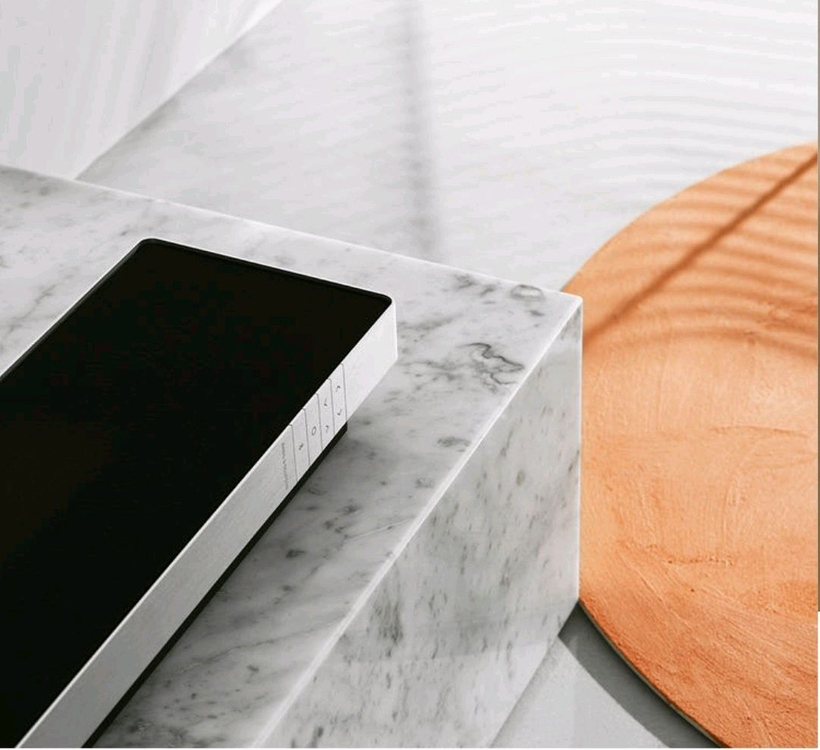 뱅앤올룹슨 베오사운드 스테이지 (Beosound stage) Silver 프리미엄 사운드바 판매합니다. 이미지