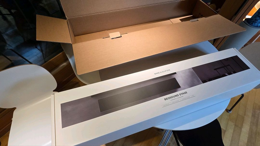 뱅앤올룹슨 베오사운드 스테이지 (Beosound stage) Silver 프리미엄 사운드바 판매합니다. 이미지