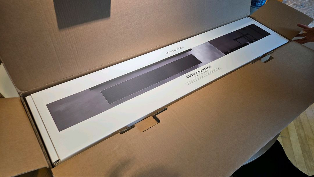 뱅앤올룹슨 베오사운드 스테이지 (Beosound stage) Silver 프리미엄 사운드바 판매합니다. 이미지