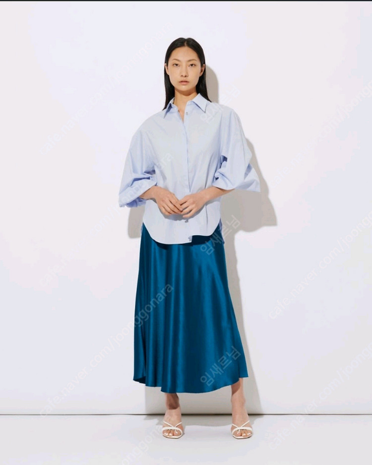 레디투웨어 r2w 알투더블유 Ready2wear R2W Tulli satin SK BLUE 1사이즈 새상품 이미지