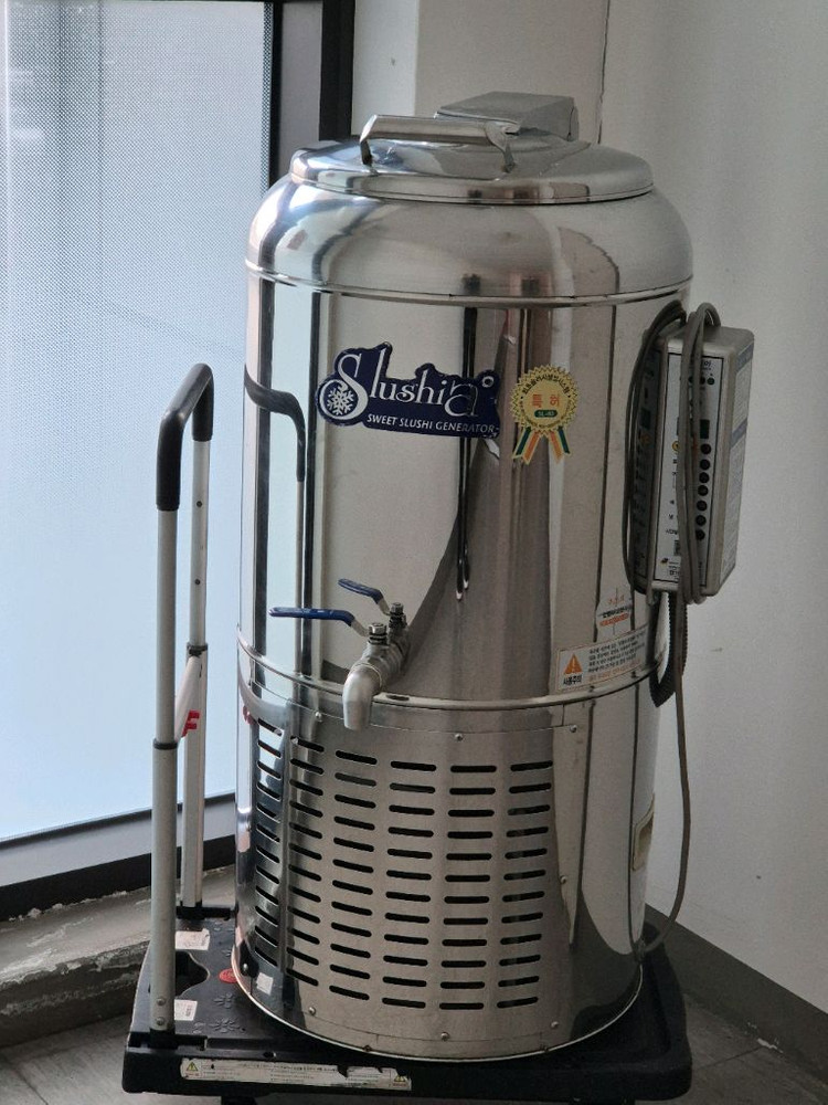 <거의새거> 세원 슬러시아 80리터/ 슬러시 냉각기 냉면 육수 냉장고 냉동고 모밀 물회육수 슬러시아 이미지